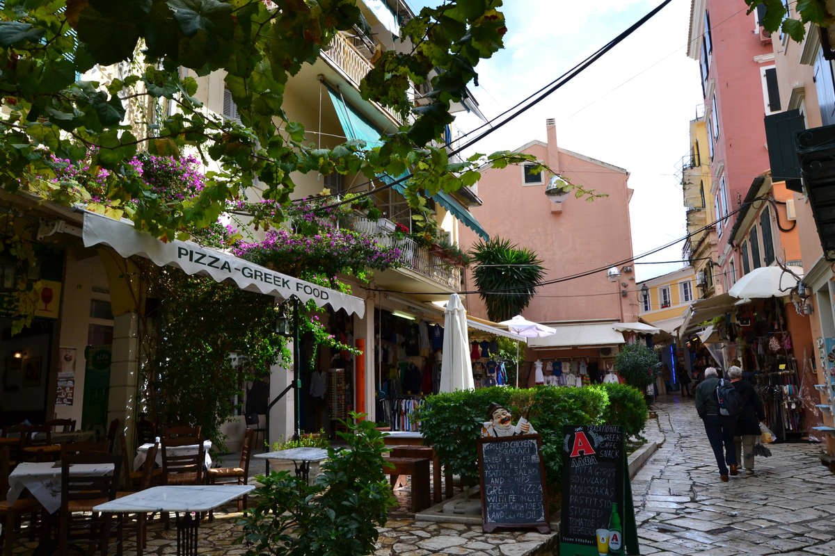 Restaurant in der Altstadt von Korfu
